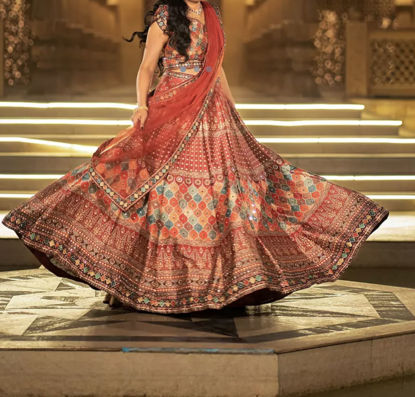 Picture of Pretty Bridal Lehenga