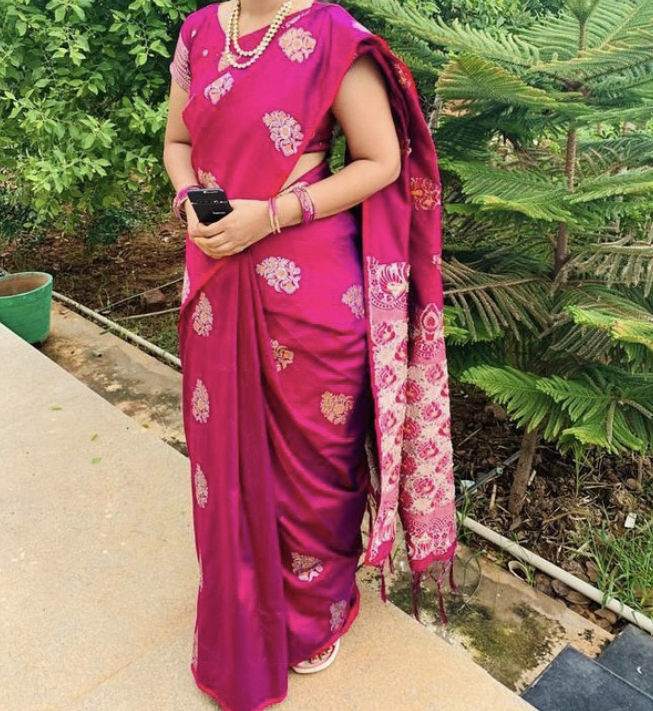 Punarvi - India Authentic|PreLoved|Sustainable Magenta Pattu saree