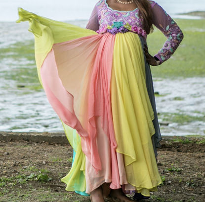 Picture of Long dress for maternity photo shoot