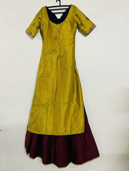 Punarvi - India Authentic|PreLoved|Sustainable Mehandi dress From Mebaz