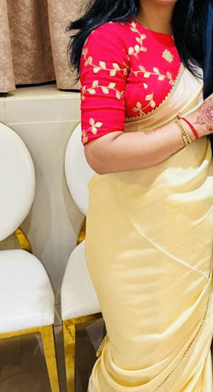 Picture of Saree with blouse