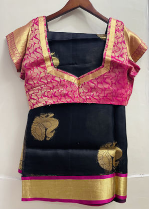 Picture of Black organza saree