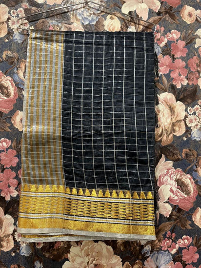 Picture of Black tissue saree