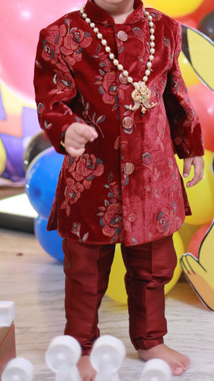 Picture of Maroon velvet kurta for 1.5Y