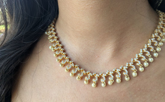 Picture of Elegant Diamond Finish Neck Piece with Pearls