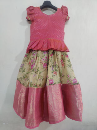 Picture of Organza yellow and orange peach shade lehanga For 2-4Y