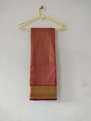Picture of Never worn Bridal red pattu saree