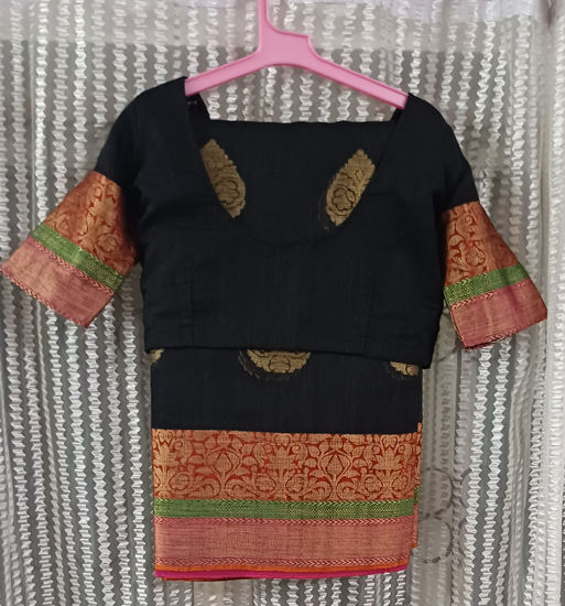 Picture of Black Banaras cotton Saree
