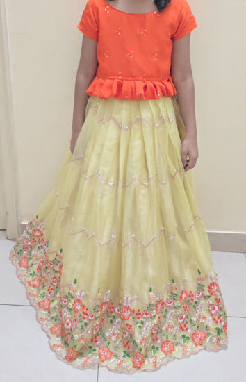 Picture of Beautiful crop top skirt for 9-10Y