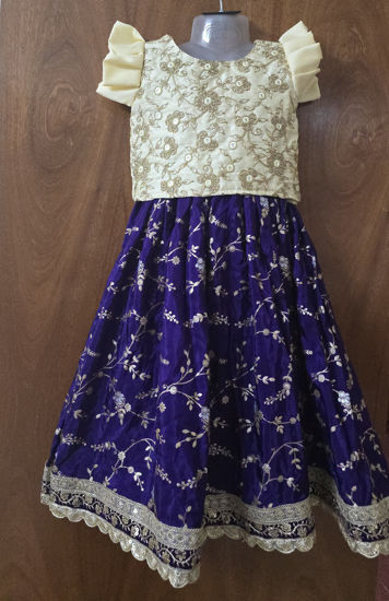Picture of Never worn Dola silk skirt with raw silk blouse 4-5Y
