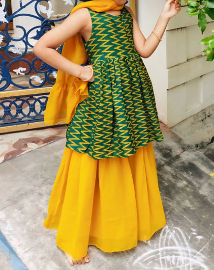 Picture of Ikkath croptop with skirt and dupatta-7Y