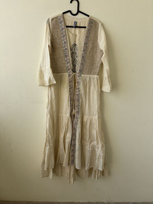 Picture of Taruni Off white dress