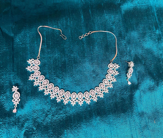 Picture of Silver Finish neckpiece with white stones