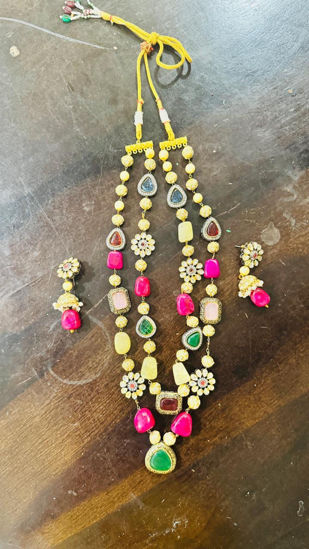 Picture of 2 layer long beads chain