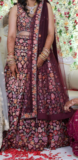 Picture of Neerus Lehenga