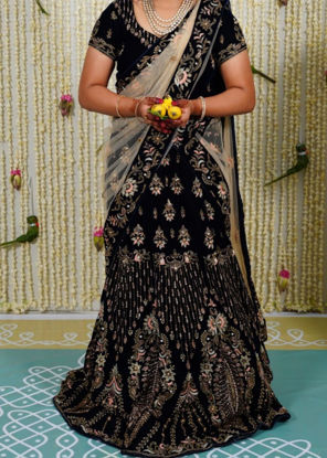 Picture of Velvet zardozi bridal lehanga