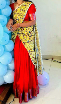 Picture of Mangalagiri half saree with kalamkari dupatta