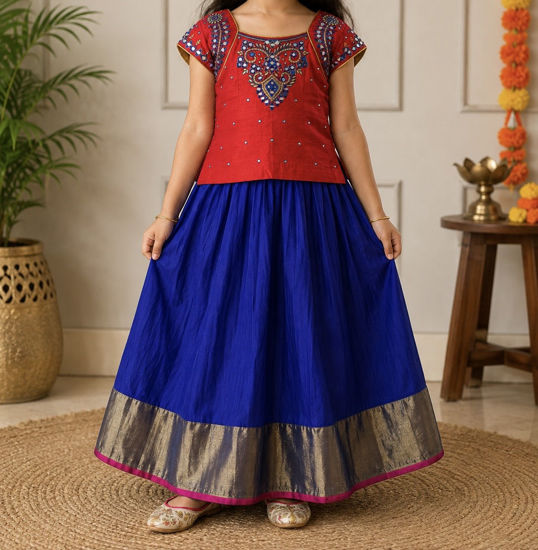 Picture of Blue pattu lehenga 4-5Y