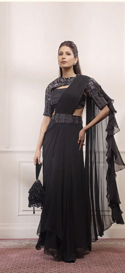 Picture of Isha Gupta Tayal Pre Draped Saree