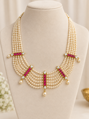 Picture of Swarovski jadav Necklace