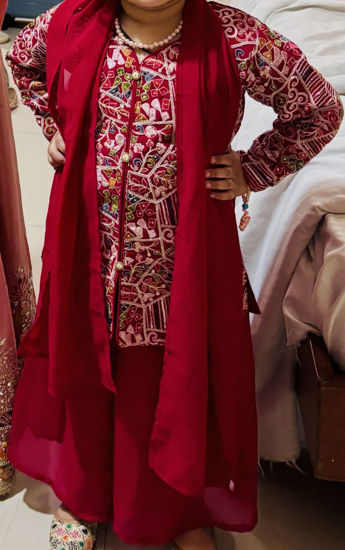 Picture of Girl Majenta chikankari saharara suit 5-6Y.